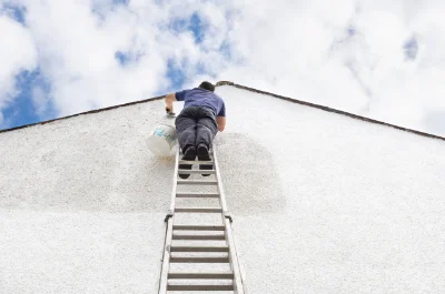 Peinture extérieure au Crouzet — façades et ravalement